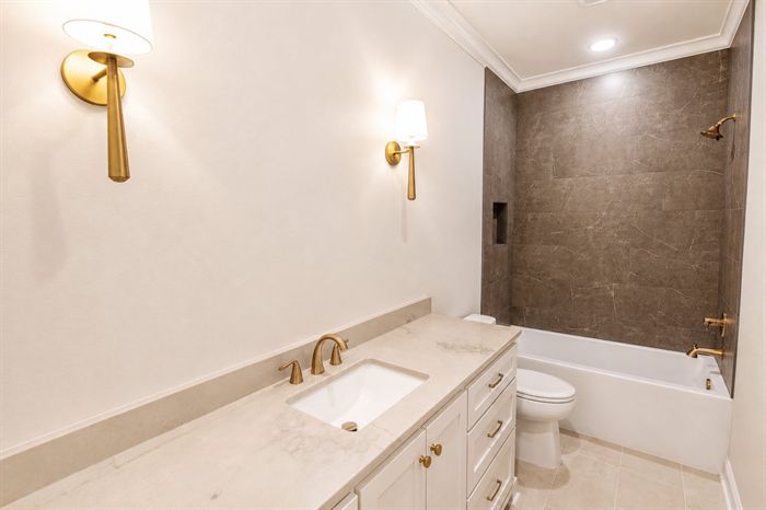 114 Kinley Loop — Vanity looking toward the tiled shower