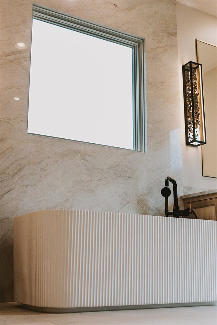 115 Bear Den Court &mdash; Fluted freestanding tub detail