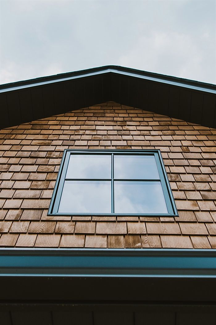 115 Bear Den Court &mdash; Cedar shake gable and window detail