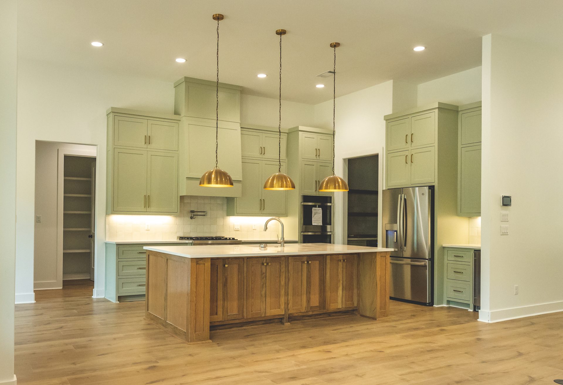 117 Bear Den Court — kitchen and dining